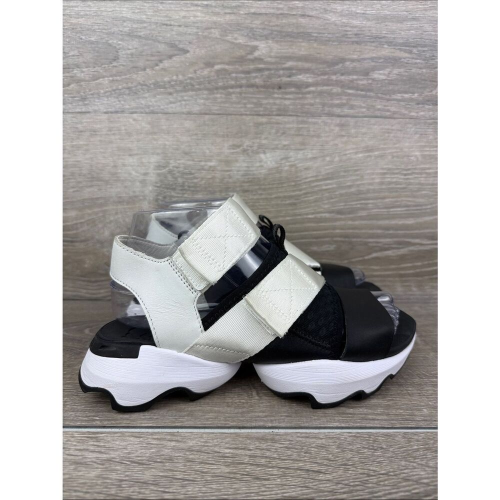 Sorel Kinetic Impact Women’s Sz 6.5 Black White Slingback Hook & Loop Sandals